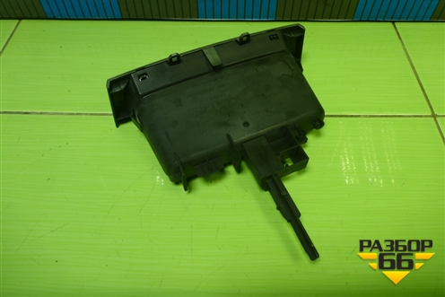 Ящик передней консоли (9659920777) для Peugeot 408 с 2012г