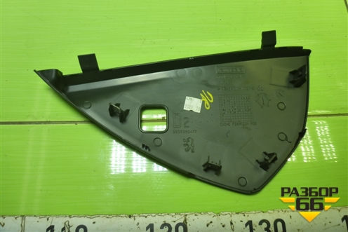 Накладка на торпедо (боковая правая) (9655989477) для Peugeot 408 с 2012г