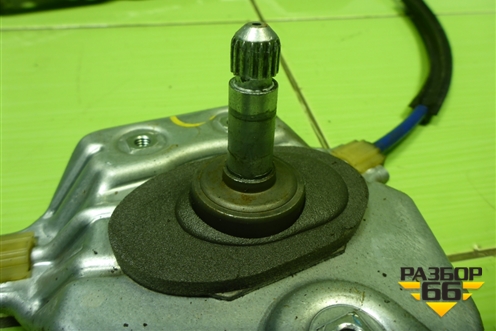 Стеклоподъёмник механический задний левый (9677179280) для Peugeot 408 с 2012г