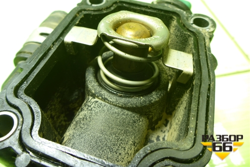 Корпус термостата (9647265980) для Peugeot 408 с 2012г