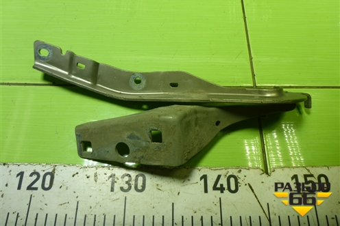 Петля капота правая (9670909980) для Peugeot 408 с 2012г