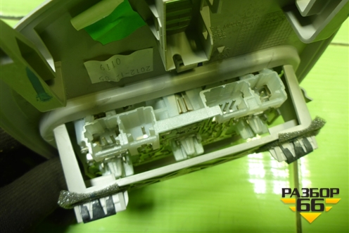 Плафон салонный передний (9680713880) для Peugeot 408 с 2012г