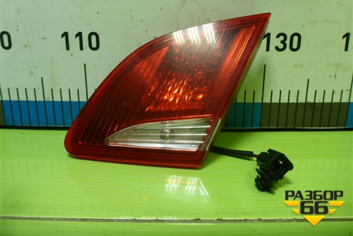 Фонарь задний внутренний правый (9678059780) для Peugeot 408 с 2012г