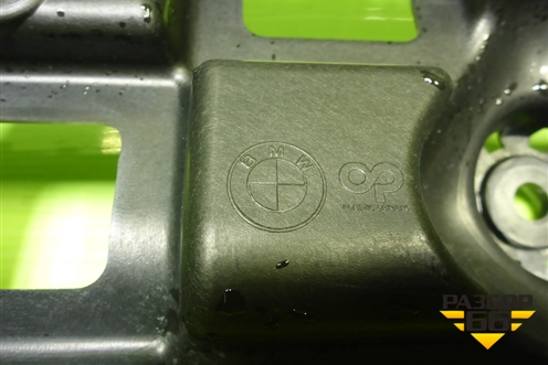 Кронштейн заднего бампера центральный (51127425449) для BMW X6 G06 с 2019г (Х6 Г06)