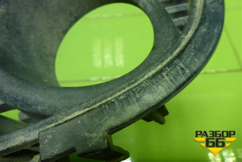 Накладка ПТФ левая (6407A015) для Mitsubishi Lancer-9  с 2003-2008г (Лансер)