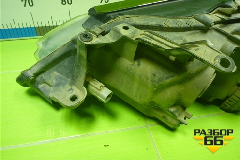 Фара правая (после 2014г галоген) (8113033771) для Toyota Camry V50 с 2011-2018г (Камри)