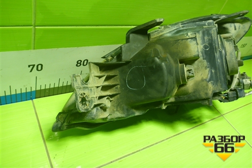 Фара правая (галоген) (MN175804) для Mitsubishi Lancer-9  с 2003-2008г (Лансер)
