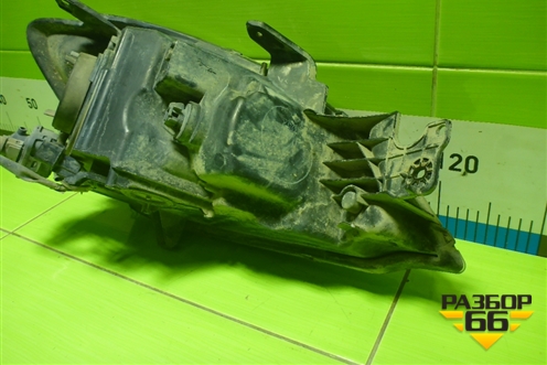 Фара левая (галоген) (MN175803) для Mitsubishi Lancer-9  с 2003-2008г (Лансер)