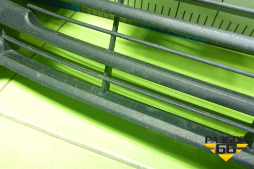 Решетка в передний бампер центральная (после 2014г) (5311233160) для Toyota Camry V50 с 2011-2018г (Камри)