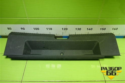 Обшивка багажника на заднюю панель (6RU863459A) для Volkswagen Polo (седан) с 2010г (Поло)