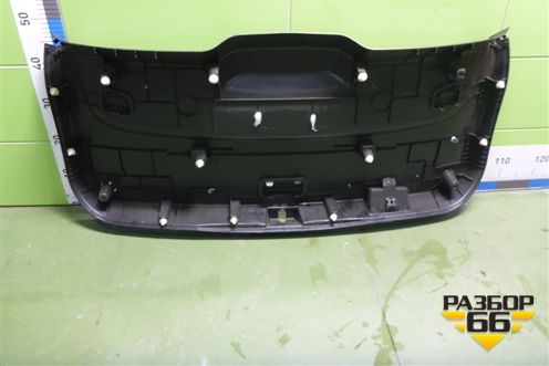 Обшивка двери багажника (6302100AKQ00A) для Haval F7 с 2019г (Ф7)