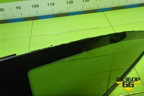 Стекло глухое левое (заднее 3-х дверный кузов) для Opel Corsa D с 2006-2014г (Корса Д)