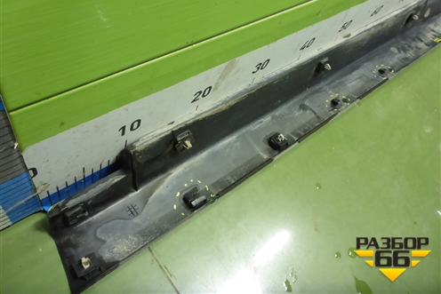 Накладка на порог наружная левая (877512W000) для Hyundai Santa Fe с 2012-2018г (Санта Фе)