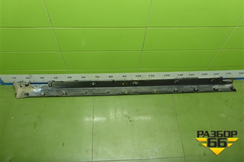 Накладка на порог наружная правая (877522W000) для Hyundai Santa Fe с 2012-2018г (Санта Фе)