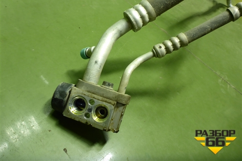 Трубка кондиционера (977592W500) для Hyundai Santa Fe с 2012-2018г (Санта Фе)