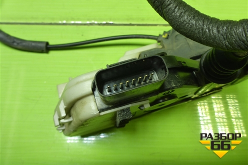 Замок двери передней левой (813102W010) для Hyundai Santa Fe с 2012-2018г (Санта Фе)