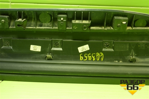 Накладка двери задней правой (8889688754) для Geely Monjaro с 2021г (Монджаро)