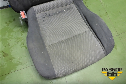 Сиденья комплект (хетчбэк без обогрева с AIRBAG) для Chevrolet Lacetti с 2003г (Лачетти)