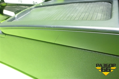 Подлокотник (правый руль) (A2046800150) для Mercedes Benz C-Klass W204 с 2007-2014г (Ц)