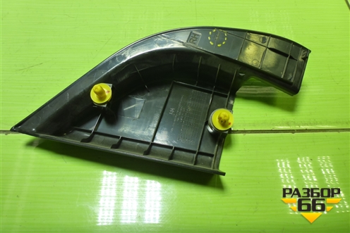 Накладка двери передней правой уголок (95015626) для Chevrolet Aveo (Т300) с 2011г (Авео Т300)