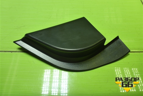 Накладка двери передней правой уголок (95015626) для Chevrolet Aveo (Т300) с 2011г (Авео Т300)