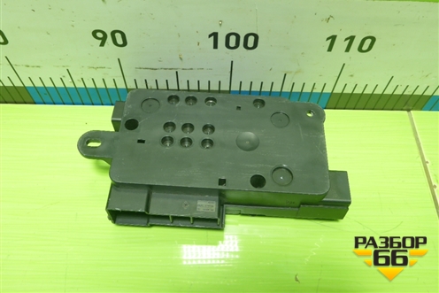 Блок предохранителей (3С0937548) для Volkswagen Passat (B6) с 2005-2010г (Пассат Б6)