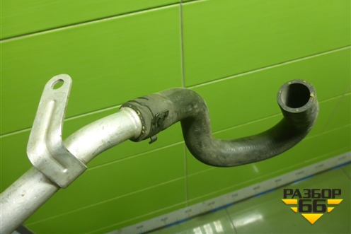 Трубка системы охлаждения (A2048302496) для Mercedes Benz C-Klass W204 с 2007-2014г (Ц)