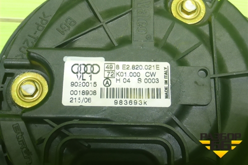 Моторчик отопителя (правый руль) (8E2820021E) для Audi A4 (В7) с 2004-2009г (А4)