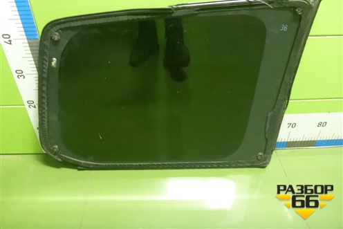 Стекло глухое левое для Toyota Land Cruiser (200) с 2008г (Ленд Крузер)