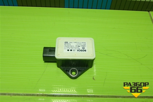 Датчик ускорения (8K0907637A) для Audi A4 (В8) с 2007-2015г (А4)