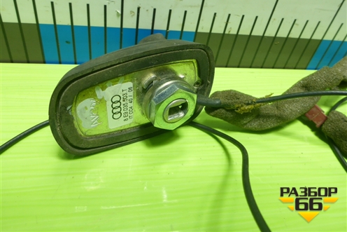 Антенна на крышу (8E9035503T) для Audi A4 (В7) с 2004-2009г (А4)