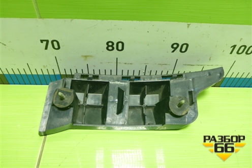 Кронштейн заднего бампера левый (под фонарь седан) (A2048800103) для Mercedes Benz C-Klass W204 с 2007-2014г (Ц)