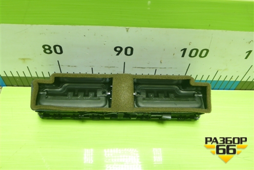 Дефлектор воздушный центральный (8T2820951C) для Audi A4 (В8) с 2007-2015г (А4)