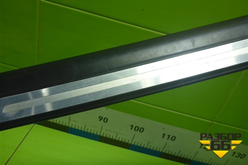 Накладка порога внутренняя заднего правого (4F0853376E) для Audi A6 (C6) с 2004-2011г (А6)