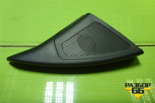Накладка двери передней правой уголок (8450008047) для VAZ Vesta/Веста с 2015г