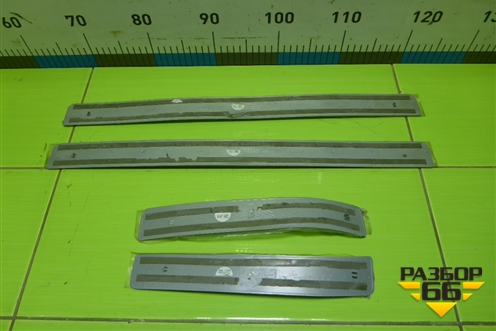 Накладка порога внутренняя (комплект) для Mercedes Benz C-Klass W204 с 2007-2014г (Ц)