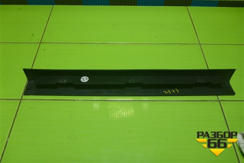 Накладка порога внутренняя переднего левого (A2046860136) для Mercedes Benz C-Klass W204 с 2007-2014г (Ц)