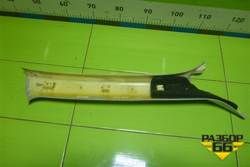 Обшивка стойки лобового стекла левая (8K0867233) для Audi A4 (В8) с 2007-2015г (А4)