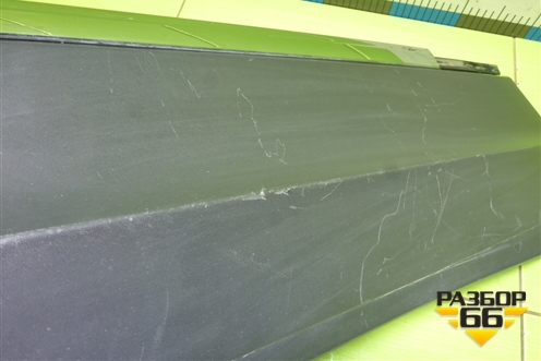 Накладка двери задней левой (5NA854949) для Volkswagen Tiguan с 2016г (Тигуан)