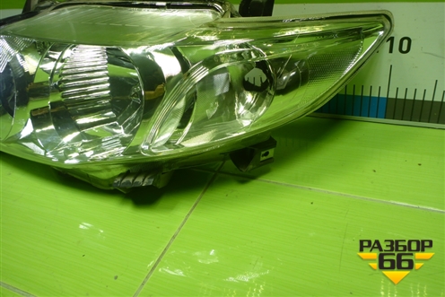 Фара левая (до 2010г галоген Дубликат) (8117012A60) для Toyota Corolla (E15) с 2006-2013г (Королла 150)