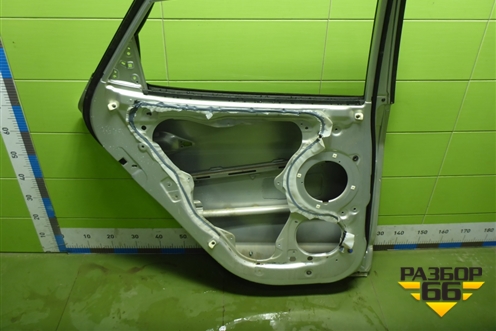 Дверь задняя левая для Hyundai ix 35 с 2010г (Ай икс 35)