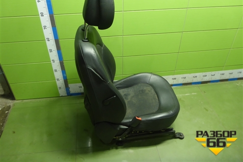 Сиденья комплект (AIR BAG подогрев) для Hyundai ix 35 с 2010г (Ай икс 35)