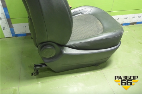 Сиденья комплект (AIR BAG подогрев) для Hyundai ix 35 с 2010г (Ай икс 35)