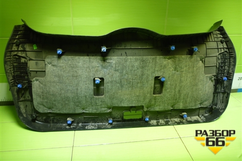 Обшивка двери багажника (817512Y000) для Hyundai ix 35 с 2010г (Ай икс 35)