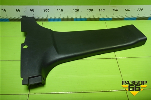 Обшивка стойки центральная нижняя правая (858462Y000) для Hyundai ix 35 с 2010г (Ай икс 35)