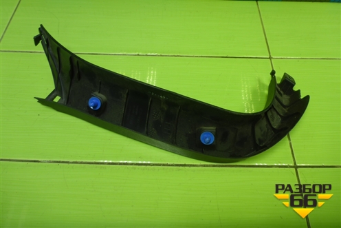 Обшивка двери багажника (правая) (817412Y000) для Hyundai ix 35 с 2010г (Ай икс 35)