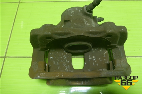 Суппорт передний левый для Mercedes Benz C-Klass W204 с 2007-2014г (Ц)