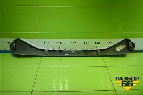 Накладка на решетку радиатора (865502Y000) для Hyundai ix 35 с 2010г (Ай икс 35)