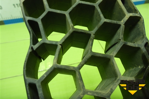 Кронштейн усилителя переднего бампера правый (865722Y000) для Hyundai ix 35 с 2010г (Ай икс 35)