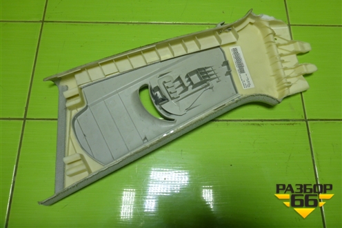 Обшивка стойки центральная верхняя правая (8K0867282B) для Audi A4 (В8) с 2007-2015г (А4)